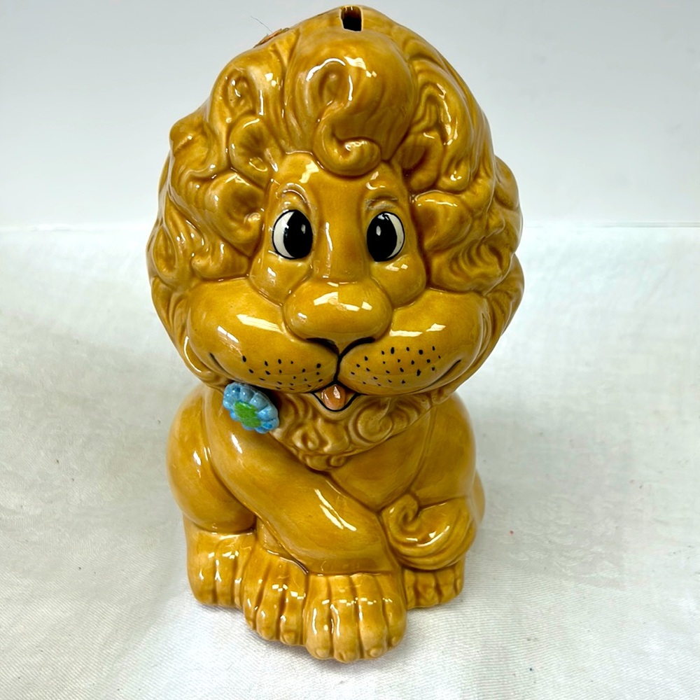 Vintage 70s Atlantic Mold handmade ceramic anthropomorphic Lion coin bank